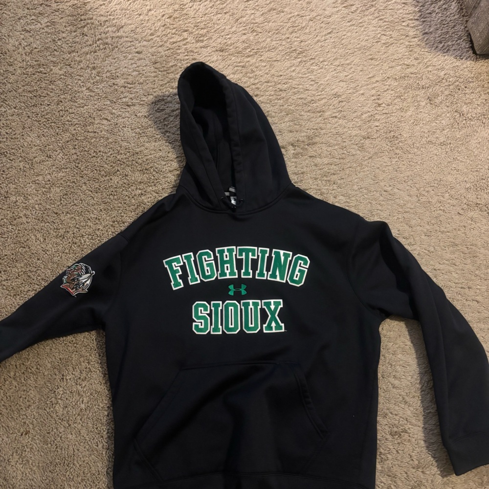 Under Armour Black Fighting Sioux Hockey Hoodie Hooded Sweatshirt